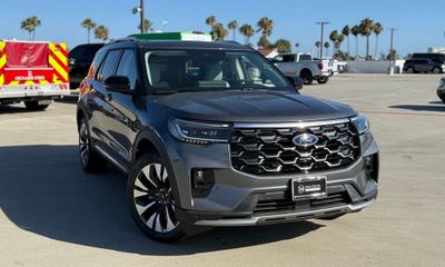 2026 Ford Explorer Platinum