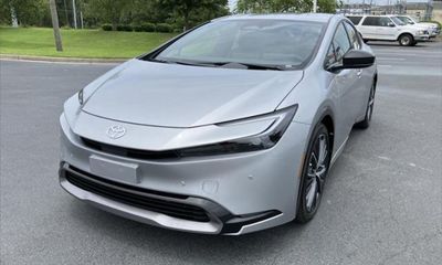2024 Toyota Prius XLE