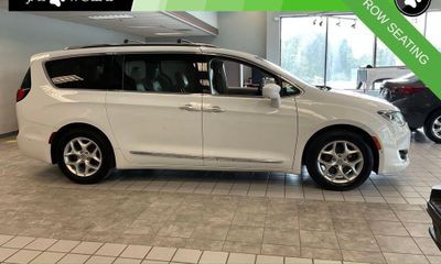 2018 Chrysler Pacifica Touring L Plus
