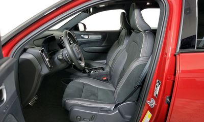 2020 Volvo XC40