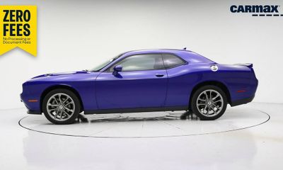 2021 Dodge Challenger SXT