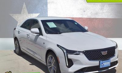 2023 Cadillac CT4 Luxury