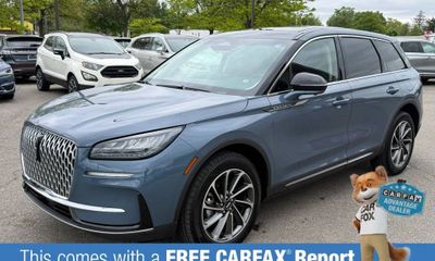 2024 Lincoln Corsair Standard