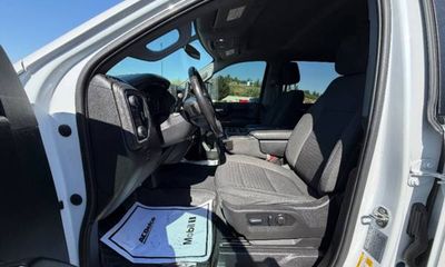 2023 Chevrolet Silverado HD LT