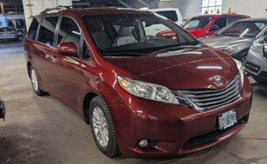 2013 Toyota Sienna XLE Mobility