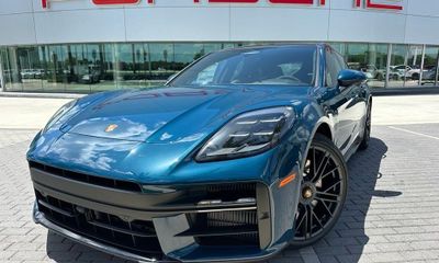 2026 Porsche Panamera GTS