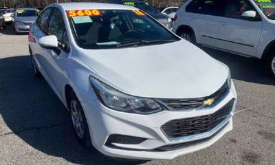 2018 Chevrolet Cruze LS