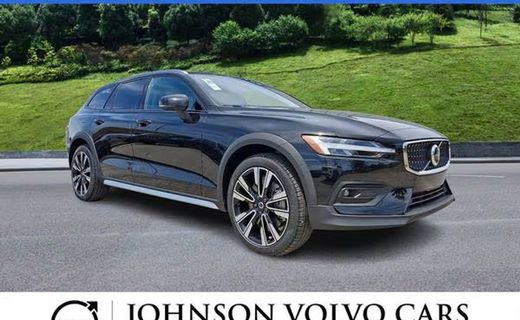 2026 Volvo V60CC Ultra
