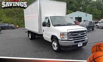 2026 Ford E-450 Base