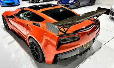 2016 Chevrolet Corvette Preferred 2LZ W