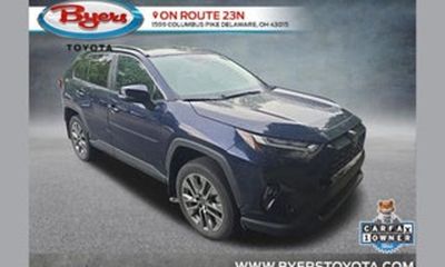 2023 Toyota RAV4 XLE Premium