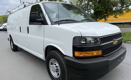 2025 Chevrolet Express EXT