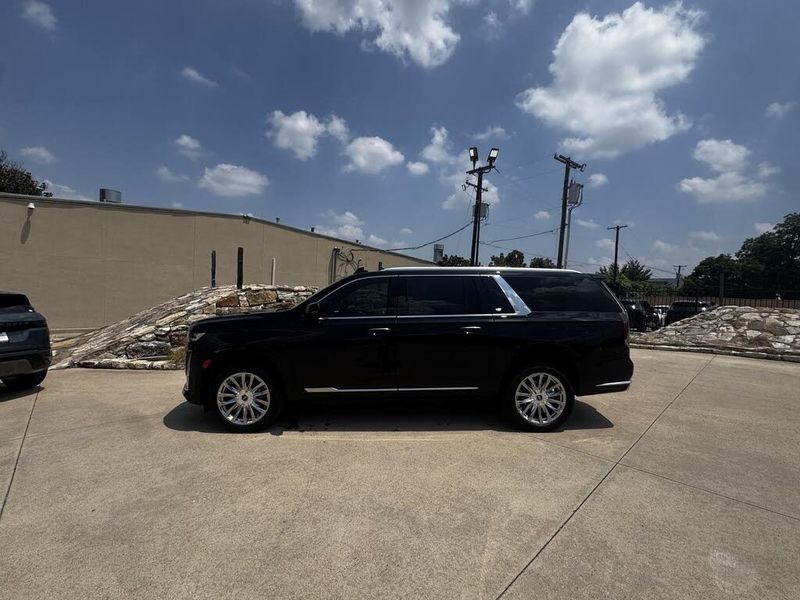 2023 Cadillac Escalade Esv — a typically priced live listing