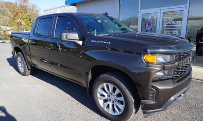 2021 Chevrolet Silverado Custom