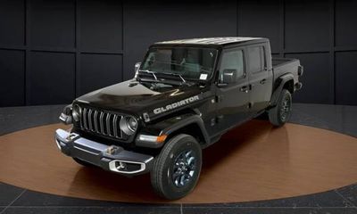 2026 Jeep Gladiator Sport