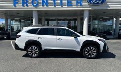 2023 Subaru Outback Base