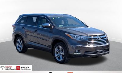 2016 Toyota Highlander Base