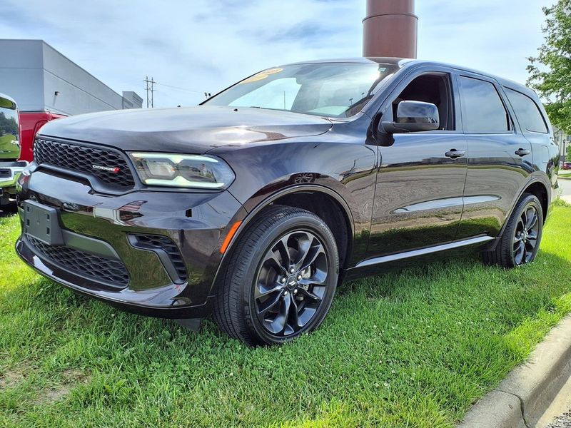 2025 Dodge Durango — a typically priced live listing