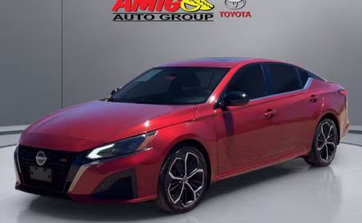 2023 Nissan Altima SR