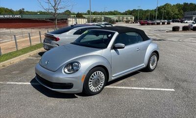 2016 Volkswagen Beetle 1 8T S