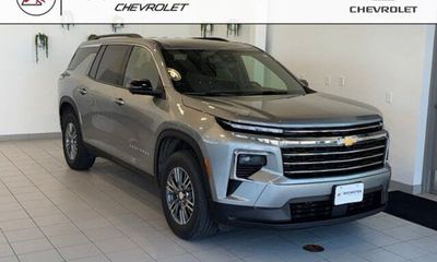 2024 Chevrolet Traverse LT