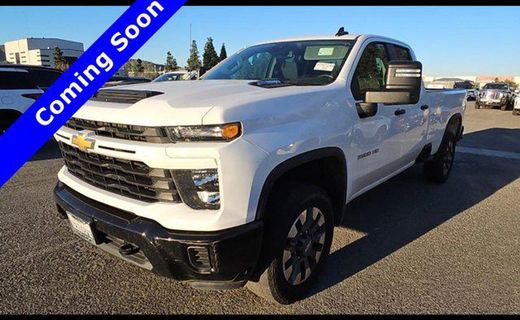 2024 Chevrolet Silverado HD Custom
