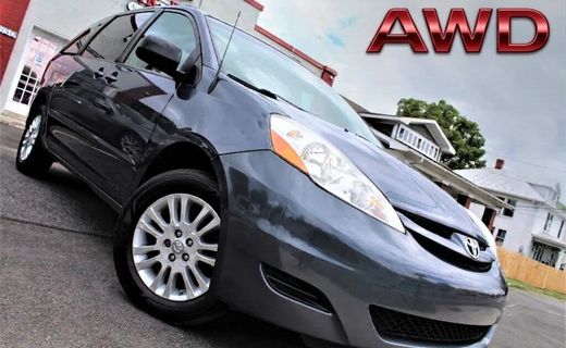 2009 Toyota Sienna LE