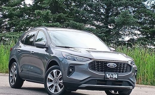2025 Ford Escape Platinum