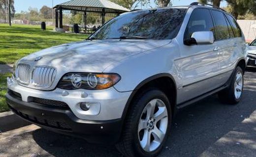 2005 BMW X5 4 4I