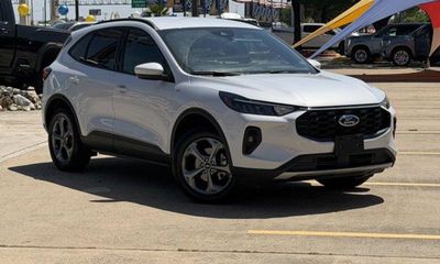 2025 Ford Escape ST Line Select