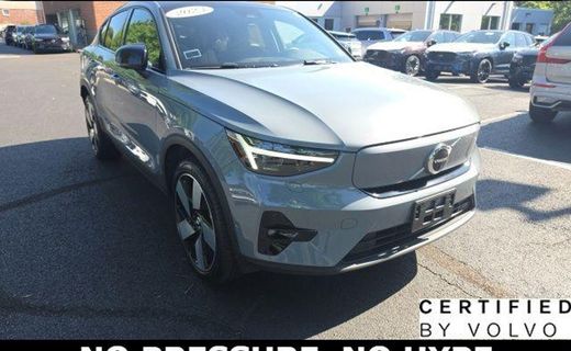 2023 Volvo C40 Ultimate Dark