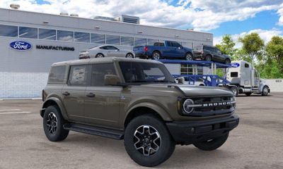 2026 Ford Bronco Outer Banks