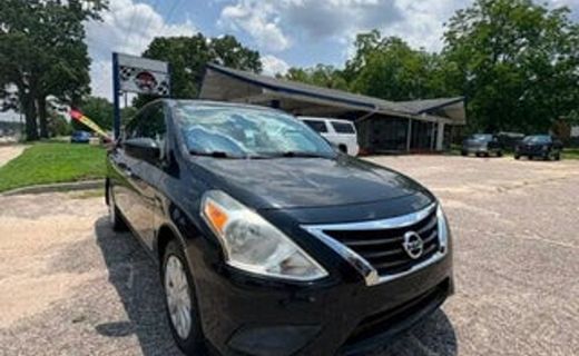2015 Nissan Versa SV