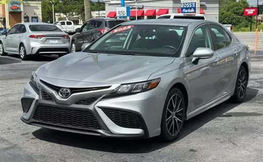 2022 Toyota Camry SE