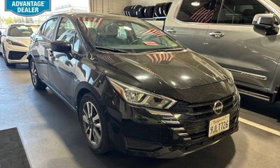 2024 Nissan Versa SV