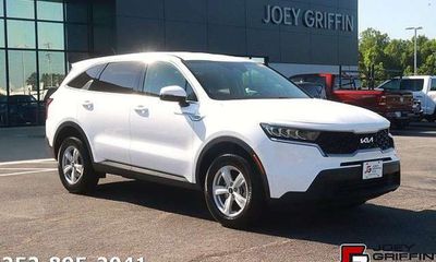 2023 Kia Sorento LX
