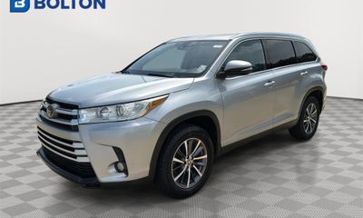 2019 Toyota Highlander SE XLE
