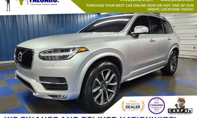 2018 Volvo XC90 Momentum