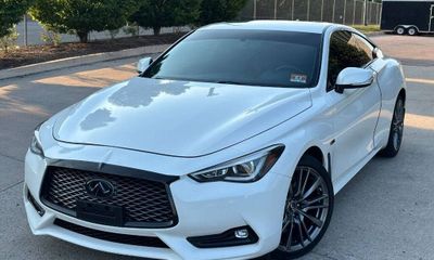 2017 Infiniti Q60 RED Sport 400