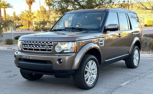2011 Land Rover LR4 HSE LUX