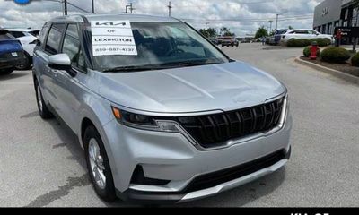 2023 Kia Carnival