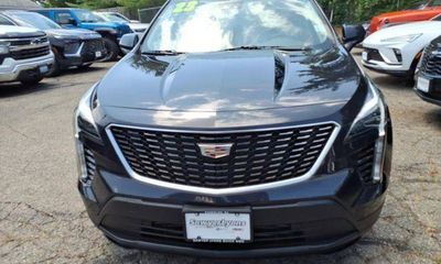 2023 Cadillac XT4 Luxury