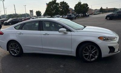2019 Ford Fusion SEL