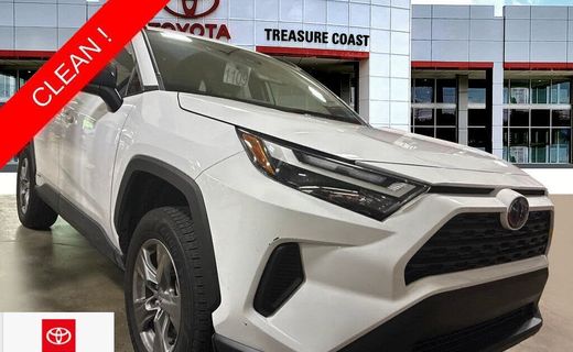2024 Toyota RAV4 LE