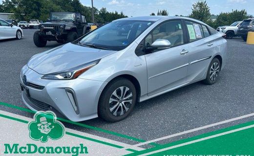 2020 Toyota Prius LE