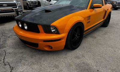 2007 Ford Mustang V6 Deluxe Coupe