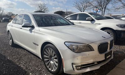 2013 BMW 740i
