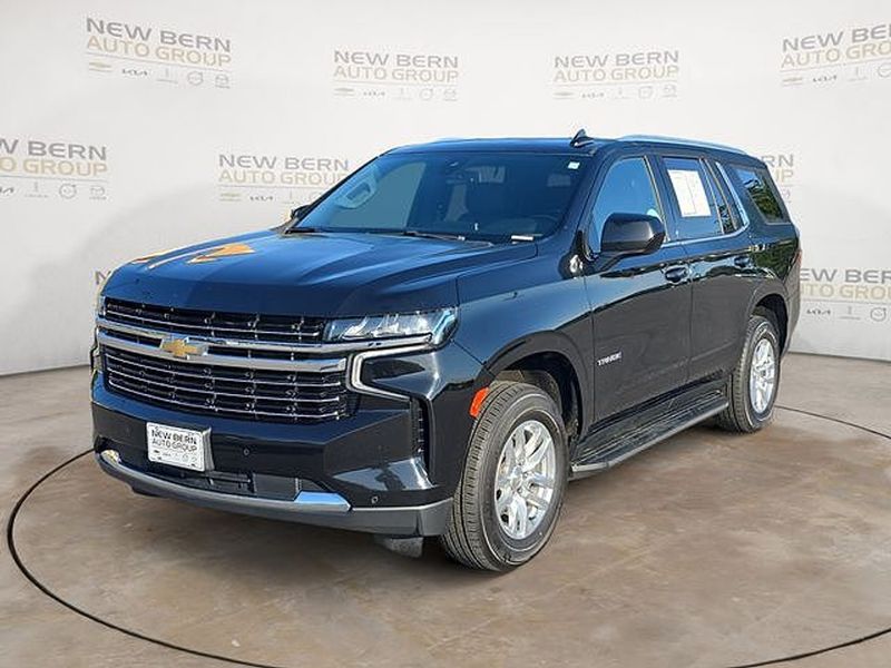 2022 Chevrolet Tahoe — a typically priced live listing