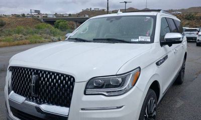 2023 Lincoln Navigator L BL