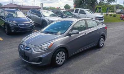 2017 Hyundai Accent SE Base